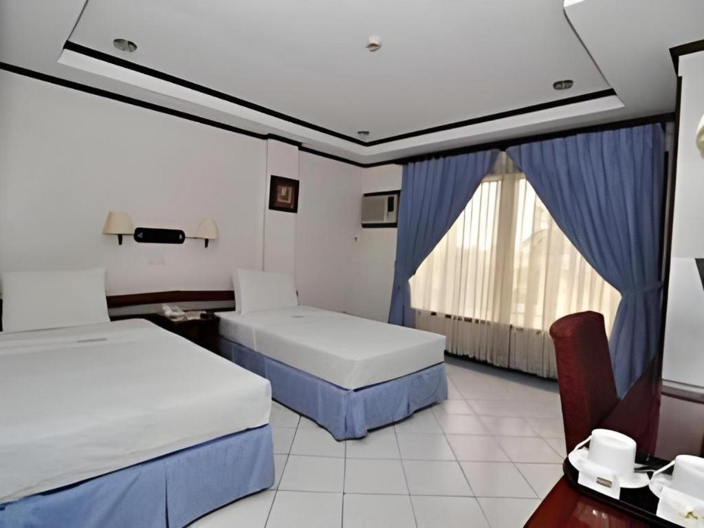 Soledad Suites Panglao Exteriör bild