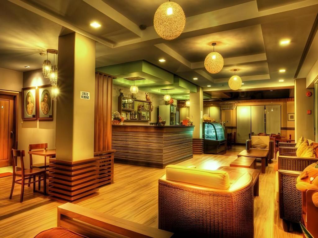 Soledad Suites Panglao Exteriör bild