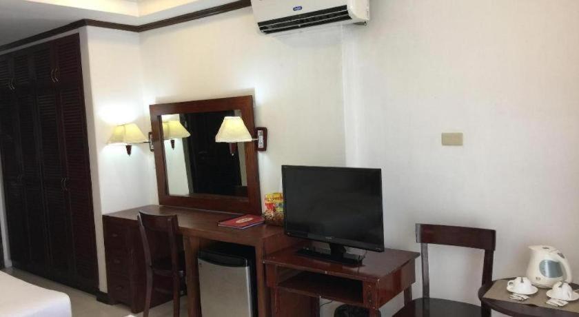 Soledad Suites Panglao Exteriör bild