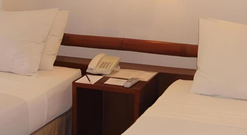 Soledad Suites Panglao Exteriör bild