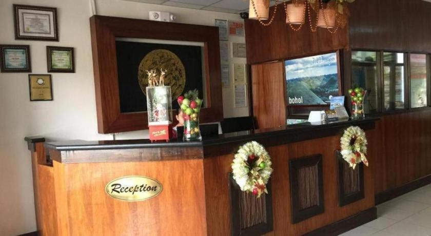 Soledad Suites Panglao Exteriör bild