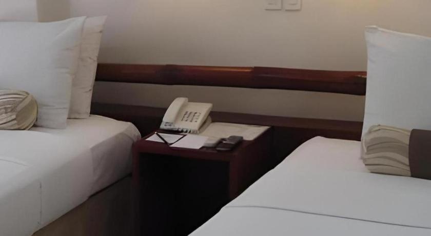 Soledad Suites Panglao Exteriör bild