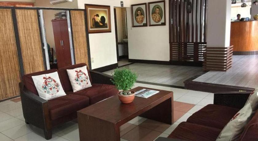 Soledad Suites Panglao Exteriör bild